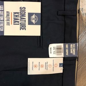 Dockers 42x32 Signature Khaki NWT
